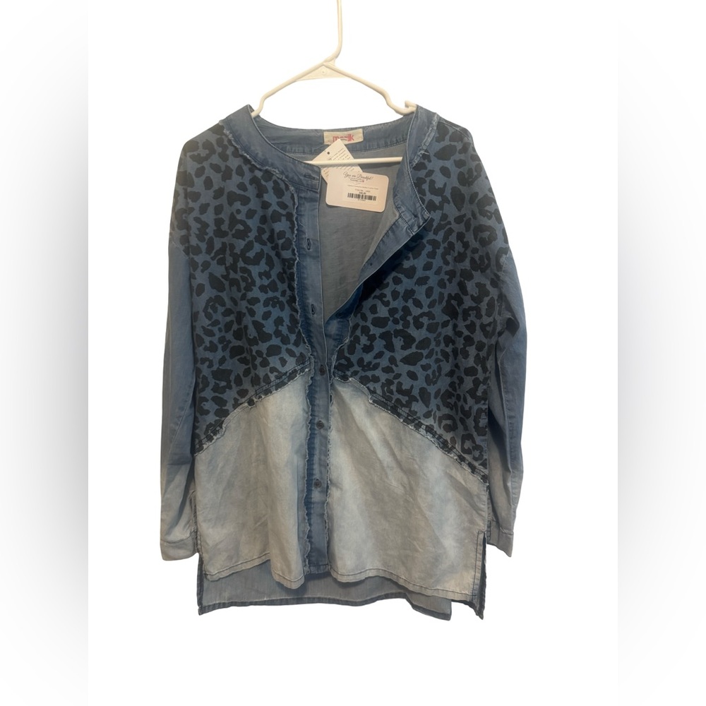 Mazik Blue and Black Button Down half leopard print shirt. Size large. Brand new